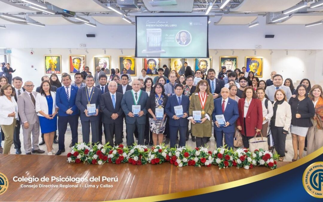 Autoridades del Colegio de Psicólogos del Perú participaron en la presentación del libro “Psicoterapia Conductual Cognitiva Basada en Evidencias” del Dr. José Anicama Gómez